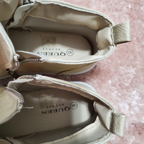 Queen George | Hight Top Fashion Sneaker - Picture 4 of 5